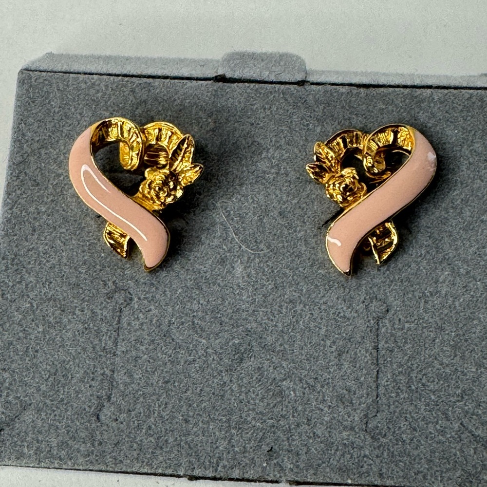Avon Breast Cancer Awareness Goldtone Pink Enamel Ribbon Clip On Earrings